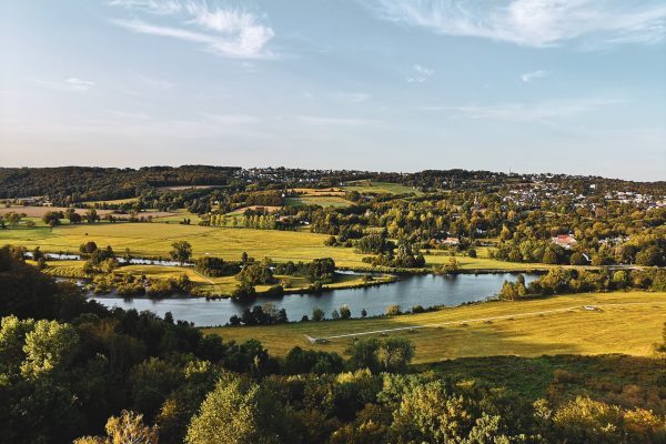 Das Bild zeigt den Blick von der Burg Blankenstein