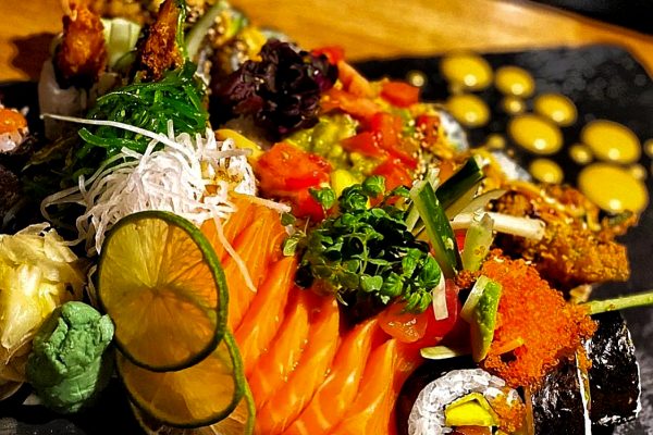Das Foto zeigt Sushi im Restaurant AMI im Kaiserviertel in Dortmund von Innen