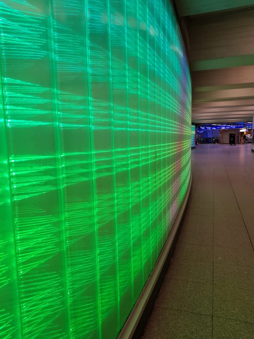 Das Foto zeigt Kunst im U-Bahn Tunnel in Essen