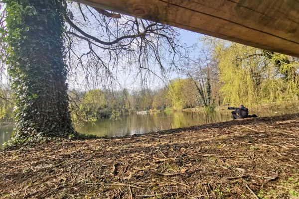 Das Foto zeigt einen Fotografen am Stadtteich in Bottrop