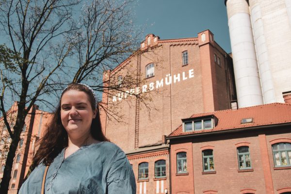 Das Bild zeigt die Küppersmühle in Duisburg