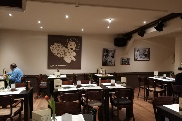 Das Foto zeigt das Restaurant Pasta viva la mamma in Bochum