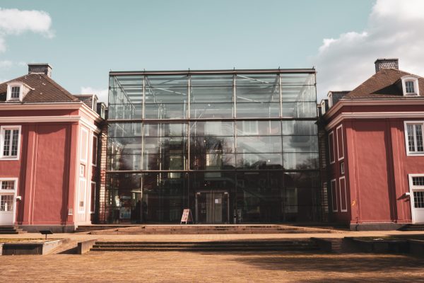 Das Bild zeigt die Ludwiggalerie Schloss Oberhausen