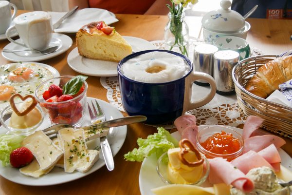 Das Foto zeigt Frühstück im Café Kaffeeböhnchen in Essen Borbeck