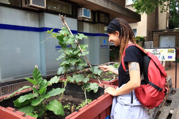 Das Foto Sarah im Urban Garden im Szeneviertel Wiesenviertel in Essen