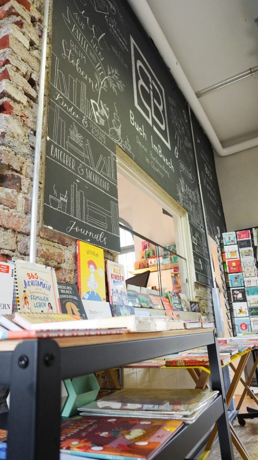 Das Foto zeigt die Buchhandlung Busch imBUSCH im Kortländer Kiez in Bochum