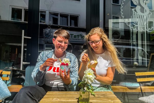 Das Foto zeigt die Eisdiele Sorellis im Wallviertel in Mülheim an der Ruhr