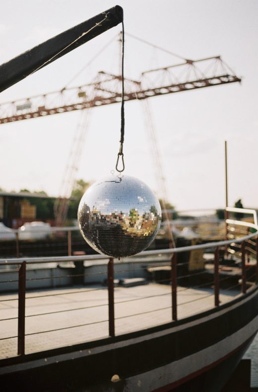 Das Foto zeigt den Hafen Dortmund, den Nina bei ihrer Fototour mit der Analogkamera fotografiert hat