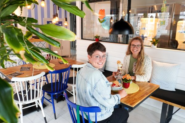 Das Foto zeigt Lønnis Eismanufaktur im Südviertel Essen