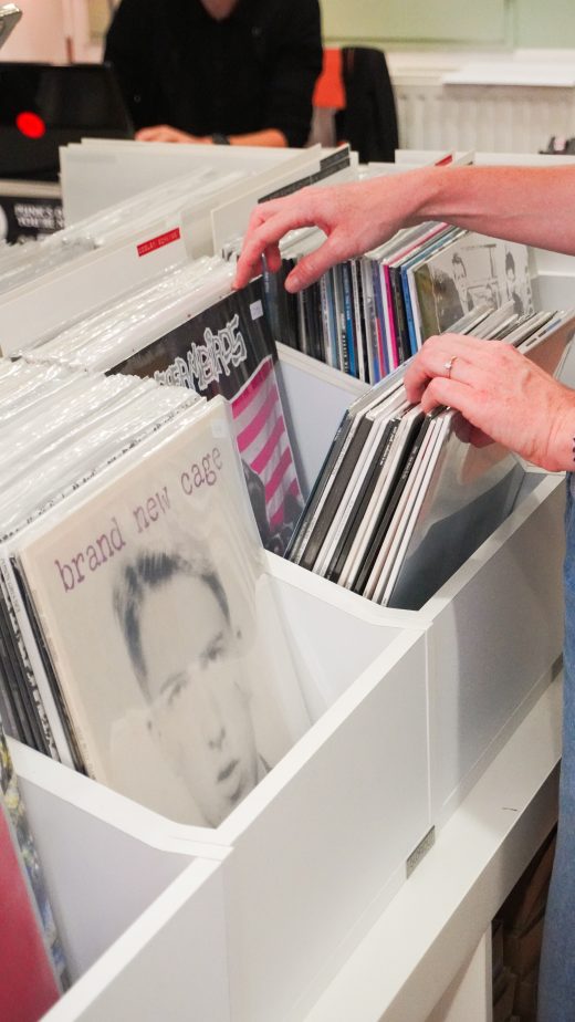 Das Foto zeigt Onkel Stereo im Dellviertel in Duisburg