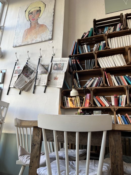 Das Foto zeigt das Café LIVRES im Südviertel in Essen