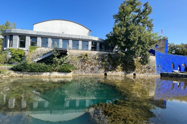 Das Foto zeigt die Lippequelle an der Römer-Lippe-Route