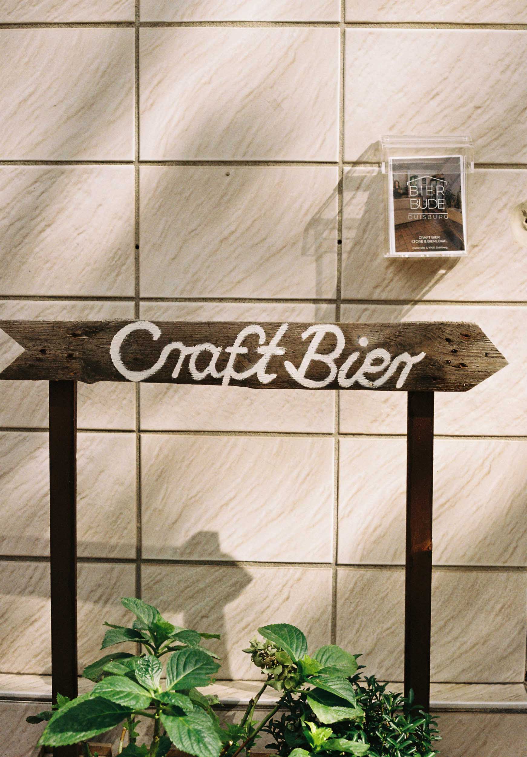 Das Foto wurde in der Bierbude im Duisburger Dellviertel aufgenommen.
