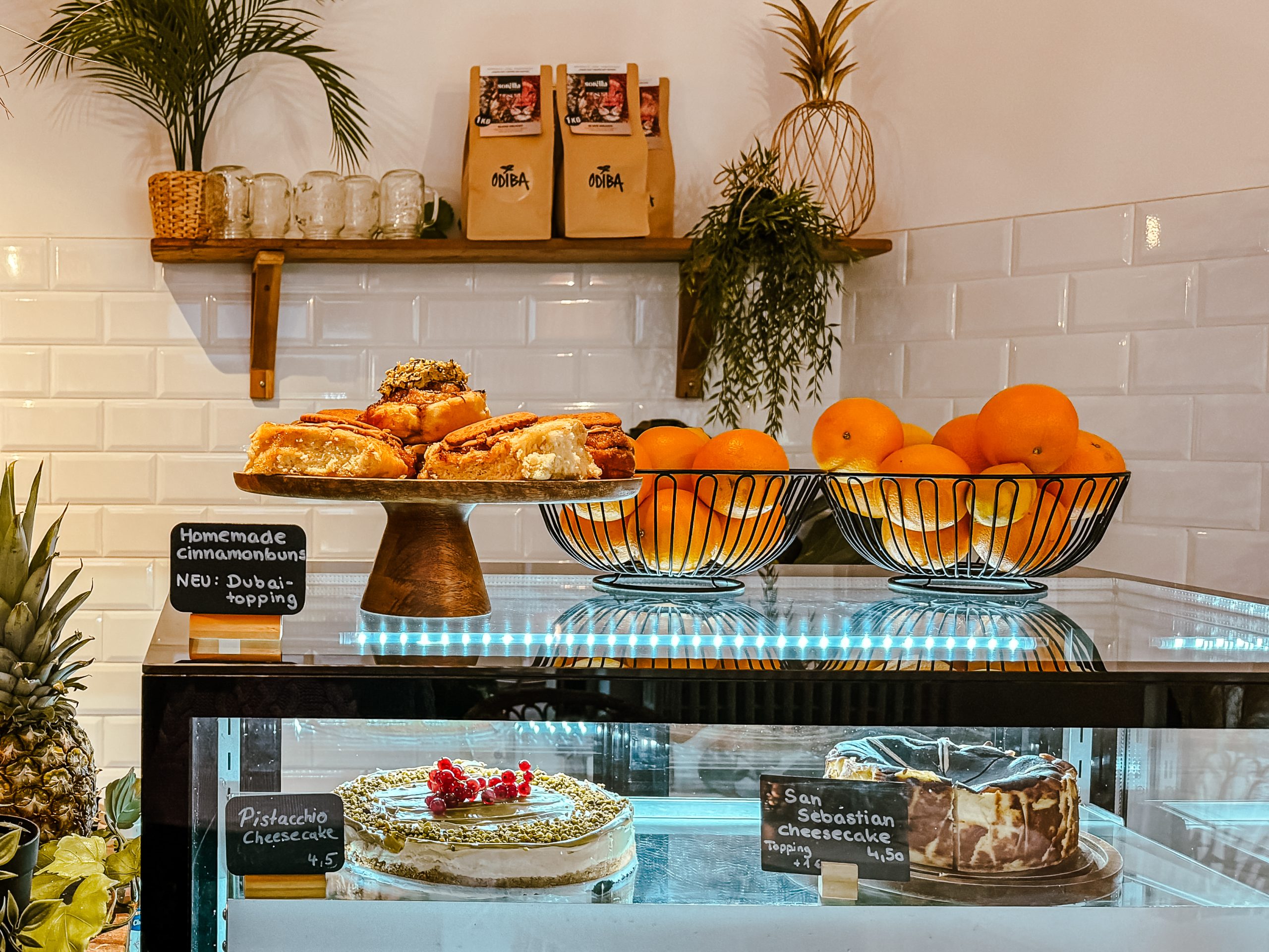 Das Foto zeigt das Café Sorella in Gelsenkirchen von außen.