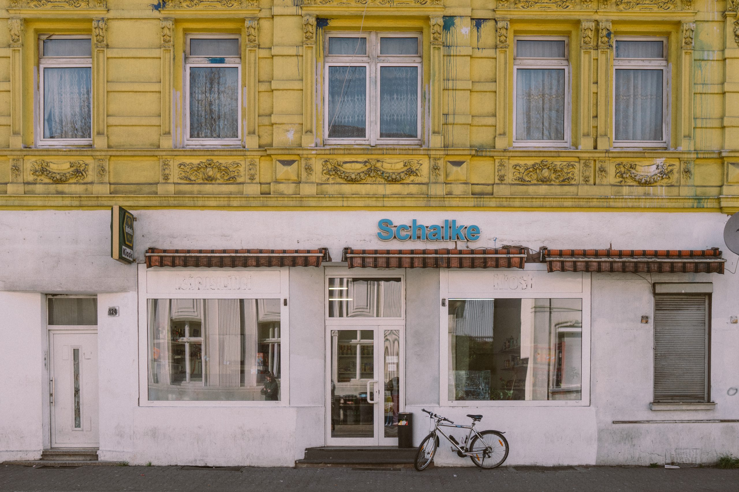 Das Bild zeigt ein Gebäude in Gelsenkirchen auf der Schalker Meile.